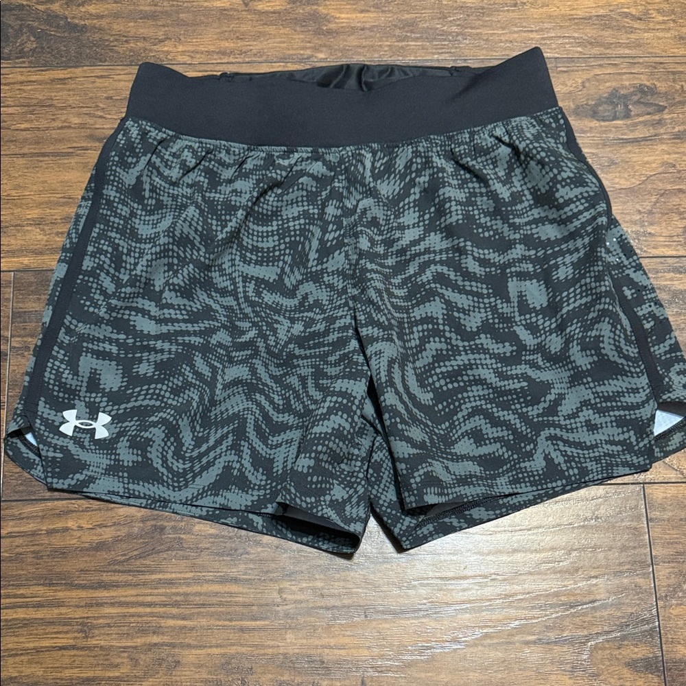 Under Armour Launch Elite 5” Shorts Black and Grey M Speedpocket Lined NWT